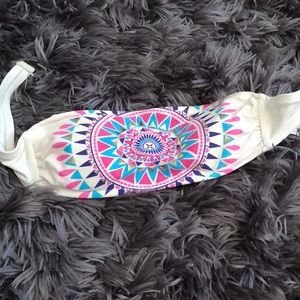 Super cute white bikini top!!!